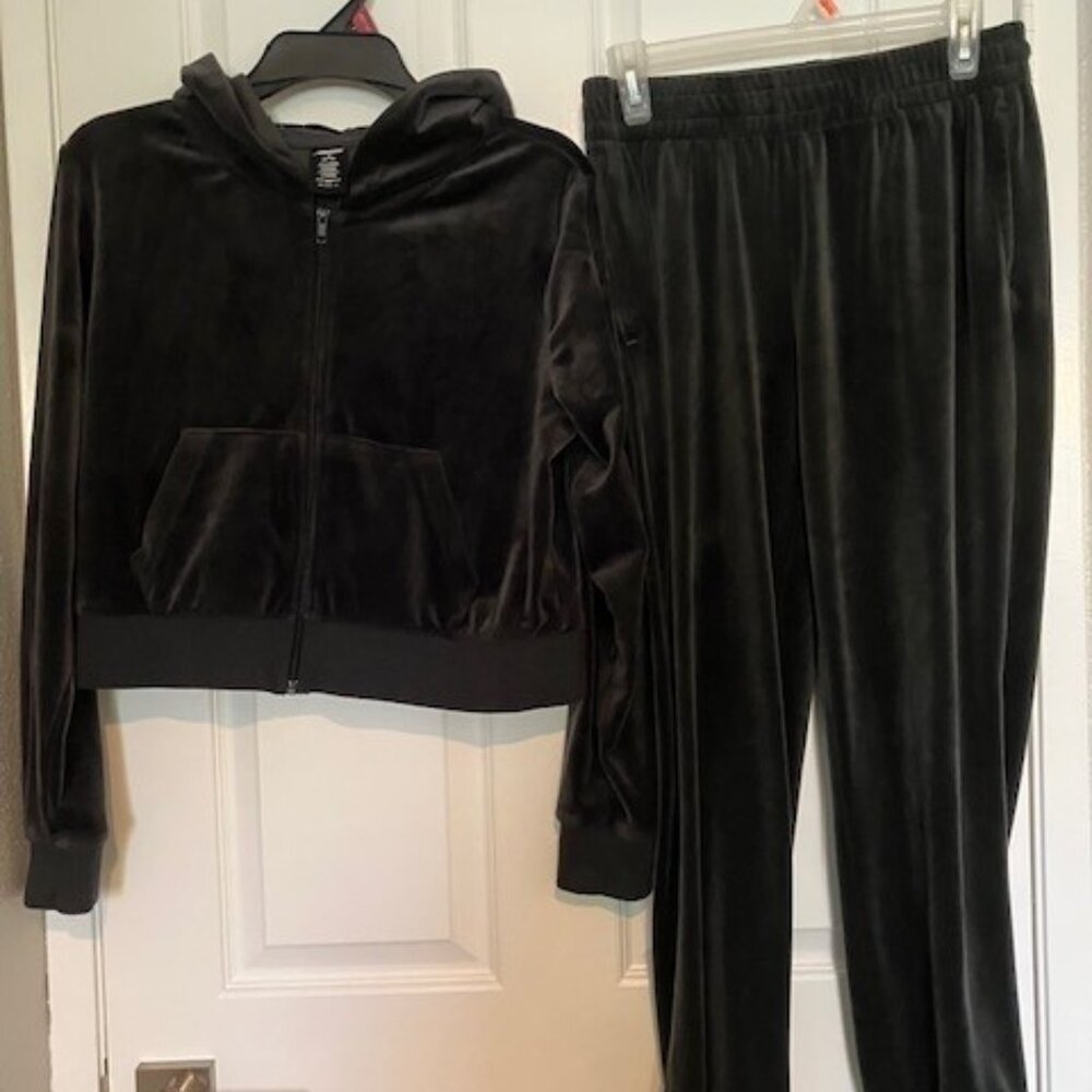 Black Velour Jogger Set